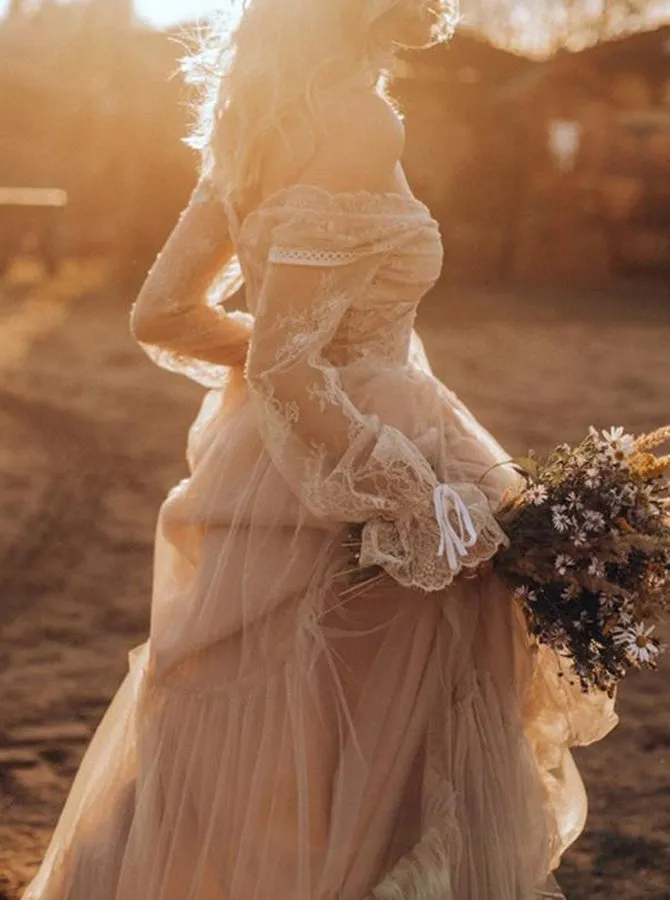 Chic V-neck Flowy Tulle Long Sleeves Floor Length Wedding Dress